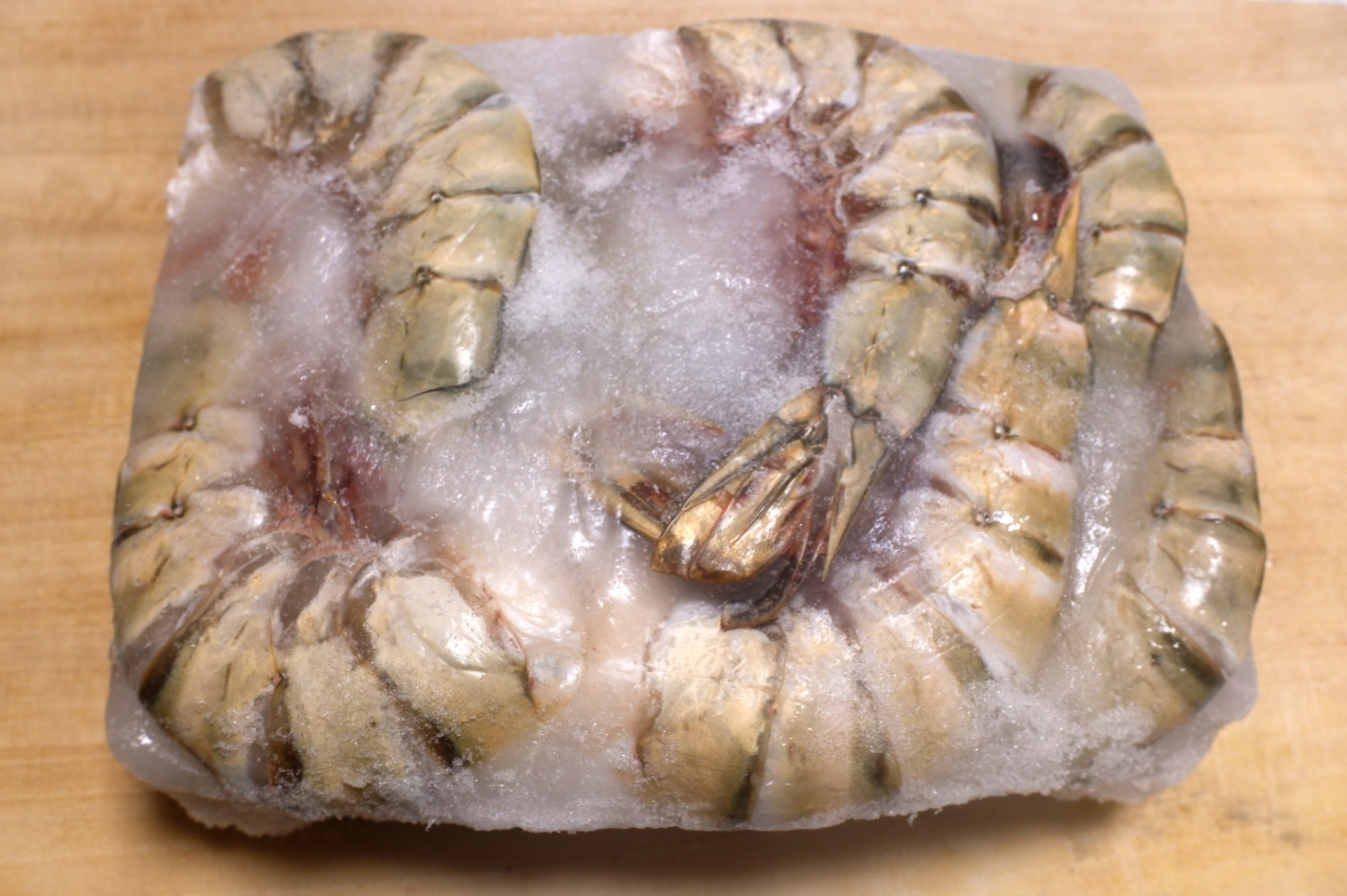 一年前の冷凍エビは食べれる？冷凍した海老の賞味期限は？賞味期限切れはいつまで大丈夫？